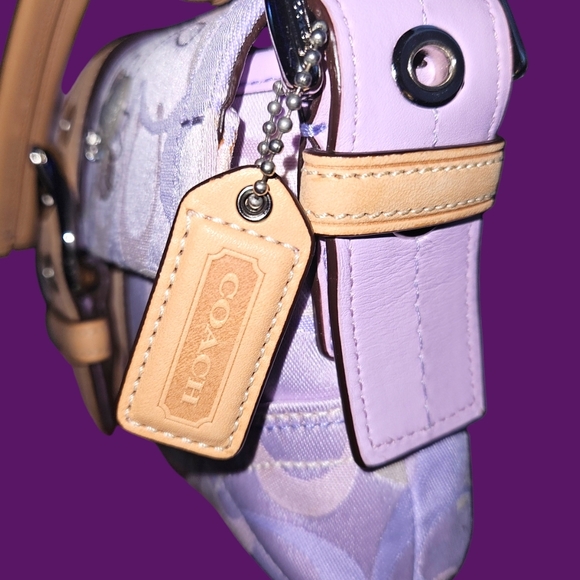 #56 - Coach Limited Edition Rare Lilac Soho Baguette With Dust Bag - Picture 7 of 16